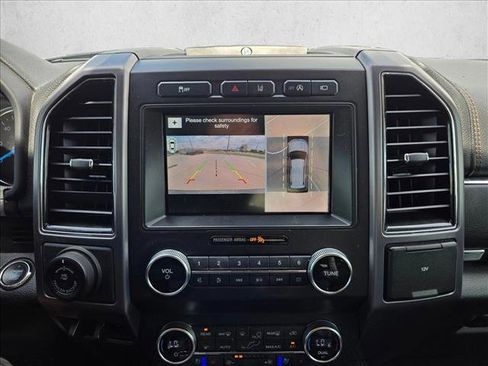 Used 2019 Ford Expedition Platinum RWD image 12