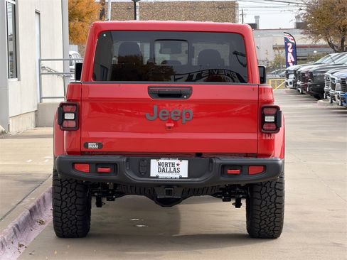 New 2025 Jeep Gladiator Rubicon w/ Convenience Group image 6