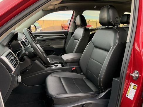 Used 2023 Volkswagen Atlas SE image 27