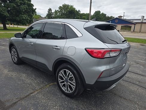 Used 2022 Ford Escape SEL image 3