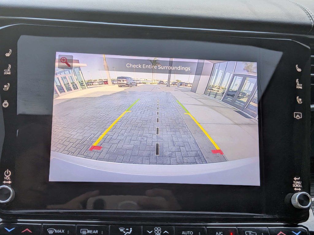 Used 2022 Jeep Wagoneer Series III w/ Premium Group I AWD/4WD image 24
