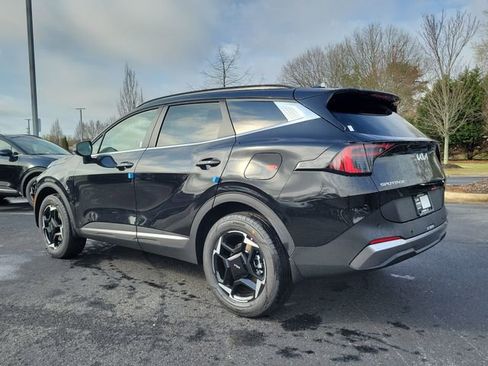 New 2026 Kia Sportage EX image 6