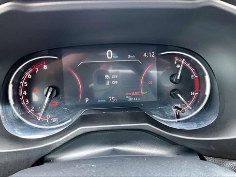 Used 2024 Toyota RAV4 XLE FWD image 19
