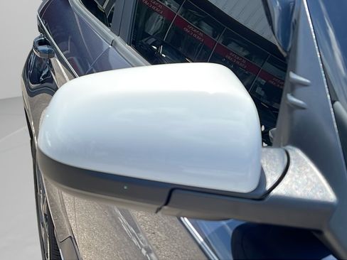 Certified 2024 Hyundai Venue Limited FWD image 24