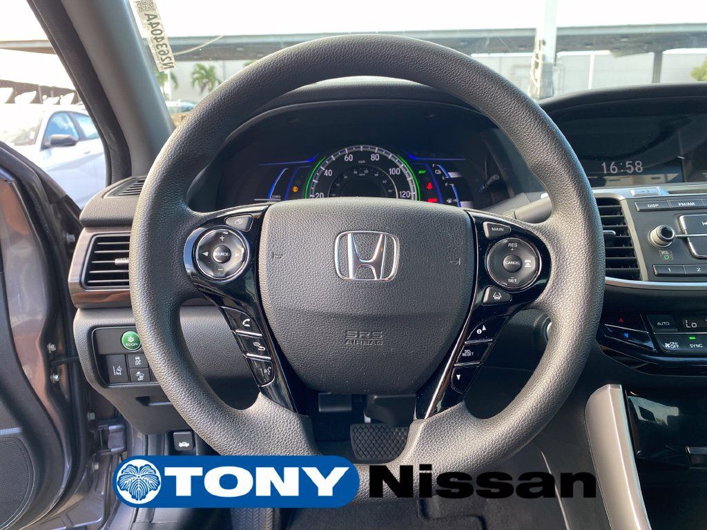 Used 2017 Honda Accord Hybrid Sedan image 14