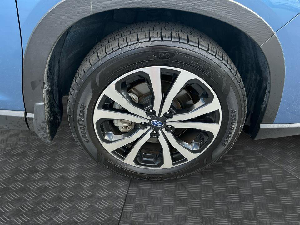 Used 2024 Subaru Forester Limited AWD/4WD image 31