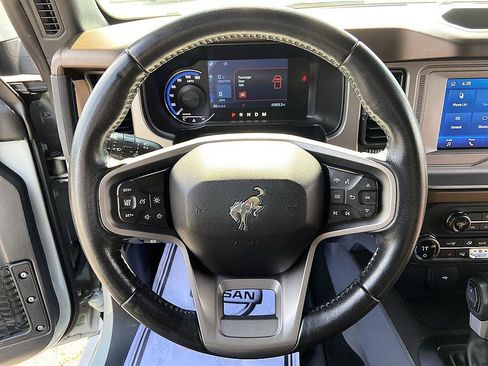 Used 2023 Ford Bronco Outer Banks AWD/4WD image 12