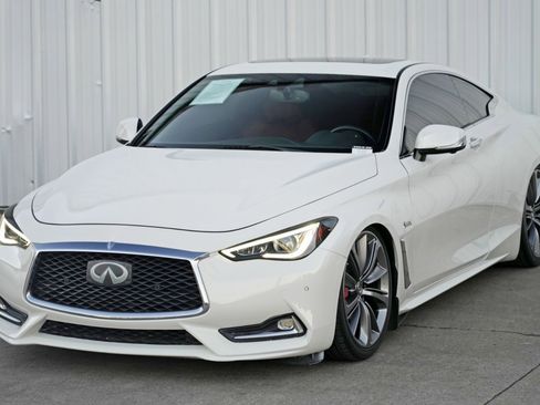 Used 2018 INFINITI Q60 Red Sport 400 w/ Pro Active Package image 46