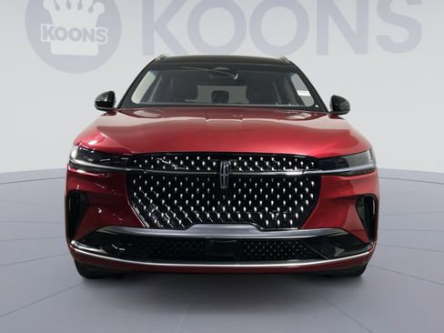 Used 2024 Lincoln Nautilus Reserve image 11