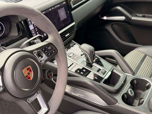 Used 2020 Porsche Cayenne Turbo AWD/4WD image 14