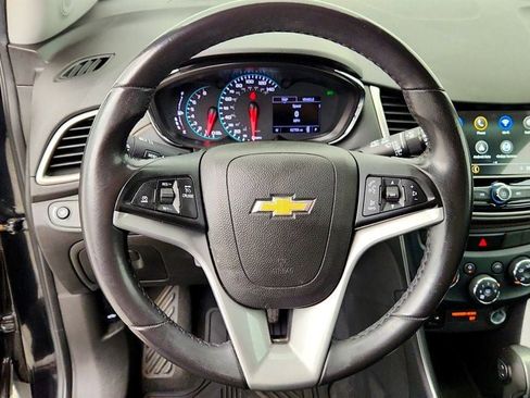 Used 2019 Chevrolet Trax LT w/ Redline Edition AWD/4WD image 13