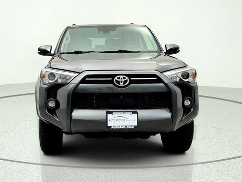 Used 2023 Toyota 4Runner SR5 Premium w/ Moonroof Package AWD/4WD image 2
