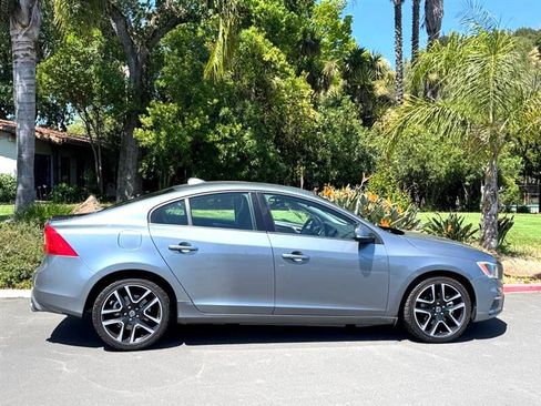 Used 2018 Volvo S60 T5 Dynamic w/ Vision Package image 5