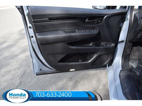 New 2026 Honda Odyssey Touring image 25