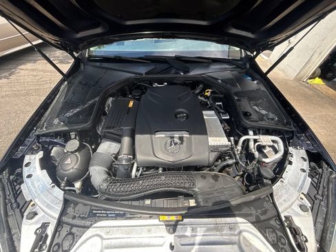 Used 2017 Mercedes-Benz C 300 4MATIC Sedan image 9