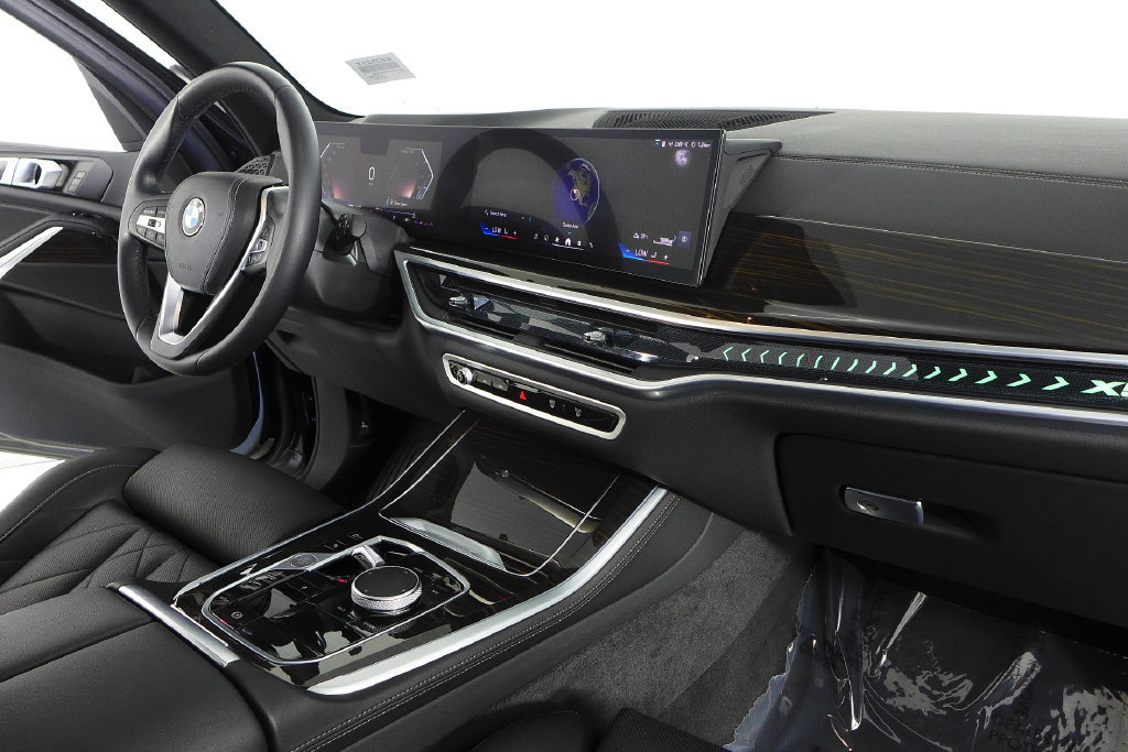 Used 2024 BMW X5 sDrive40i w/ Parking Assistance Package RWD image 13