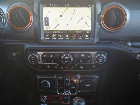 Certified 2022 Jeep Gladiator Mojave w/ Cold Weather Group image 14