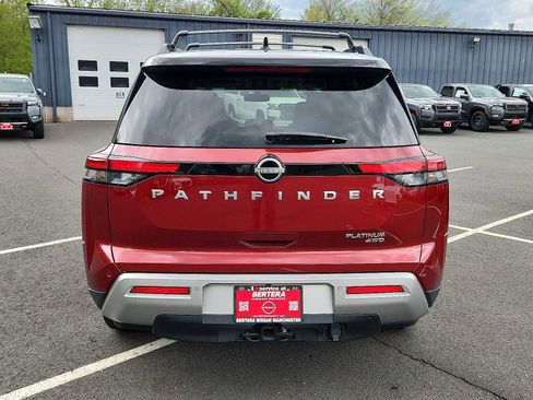 Used 2022 Nissan Pathfinder Platinum w/ Cargo Package image 5
