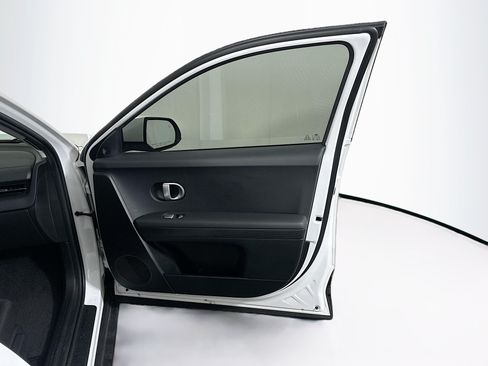 Used 2024 Hyundai Ioniq 5 SEL RWD image 33