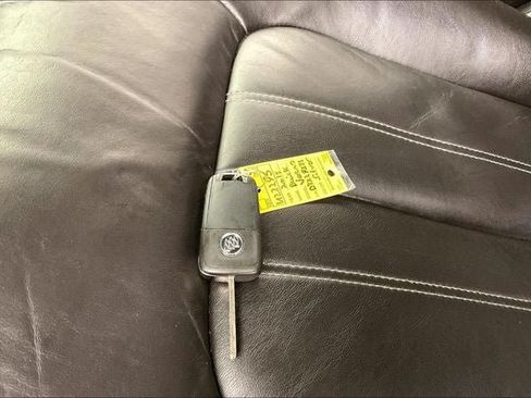 Used 2013 Buick Verano Leather FWD image 13