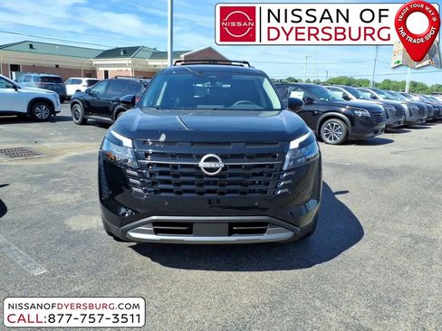 New 2026 Nissan Pathfinder SL FWD image 8