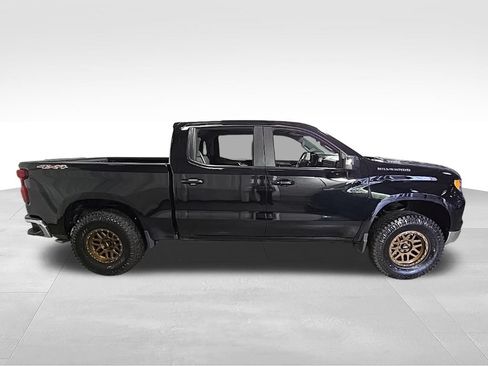 Used 2024 Chevrolet Silverado 1500 LT AWD/4WD image 6