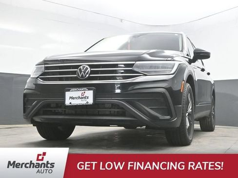 Used 2024 Volkswagen Tiguan SE FWD image 39