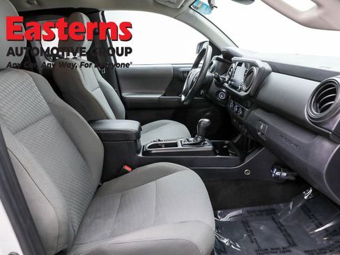 Used 2020 Toyota Tacoma SR image 22