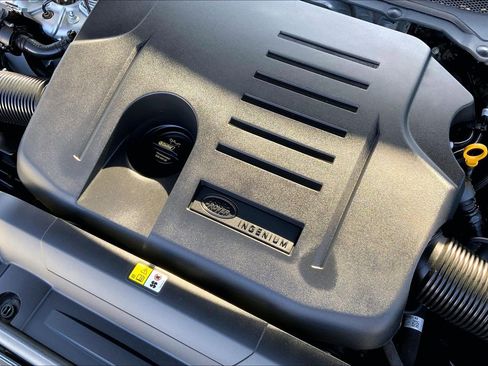 Used 2020 Land Rover Range Rover Sport HST image 29