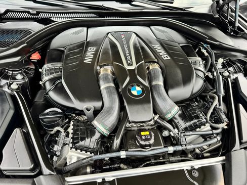 Used 2018 BMW M550i xDrive AWD/4WD image 52