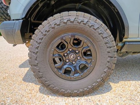 Used 2021 Ford Bronco First Edition AWD/4WD image 19