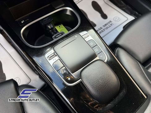 Used 2020 Mercedes-Benz CLA 250 image 40