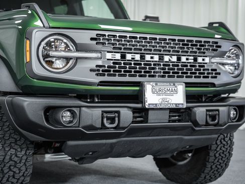 Used 2025 Ford Bronco Badlands image 10
