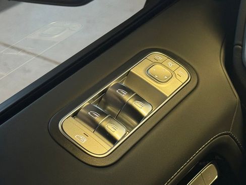 Used 2025 Mercedes-Benz G 63 AMG 4MATIC image 28