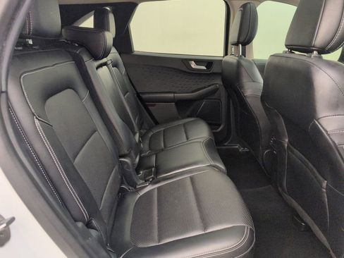 Used 2020 Ford Escape SE Sport image 17