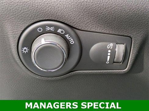 New 2025 Jeep Compass Sport image 14