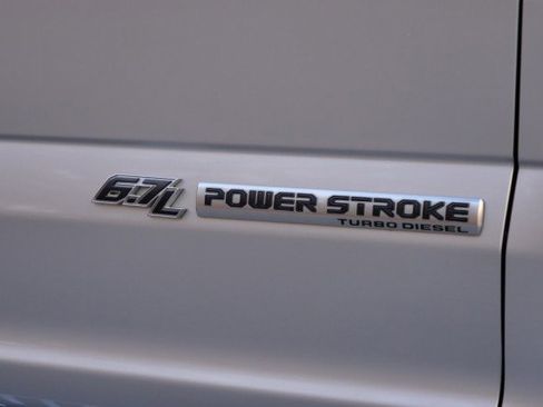 Used 2019 Ford F350 XLT w/ XLT Premium Package image 7