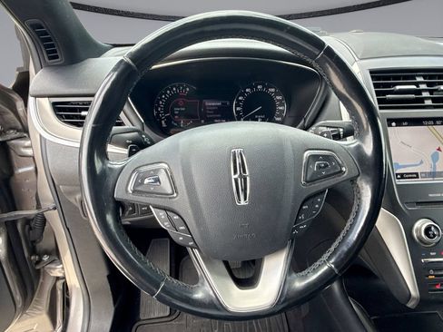 Used 2017 Lincoln MKC Select w/ Select Plus Package AWD/4WD image 21