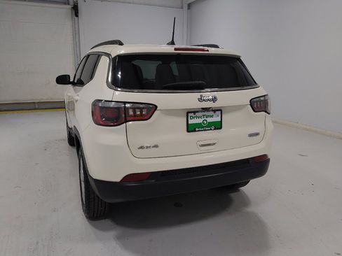 Used 2019 Jeep Compass Latitude w/ Popular Equipment Group AWD/4WD image 6