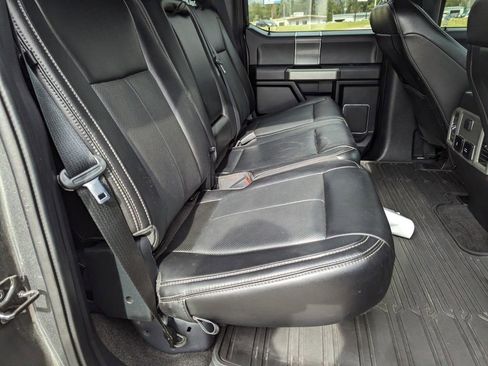 Used 2020 Ford F150 Lariat image 23