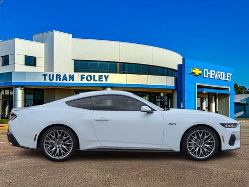 Used 2024 Ford Mustang GT Premium RWD image 8