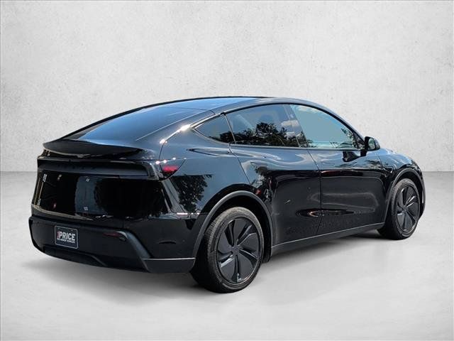 Used 2026 Tesla Model Y 2WD image 5