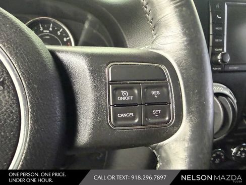Used 2014 Jeep Wrangler Unlimited Rubicon w/ Connectivity Group AWD/4WD image 22