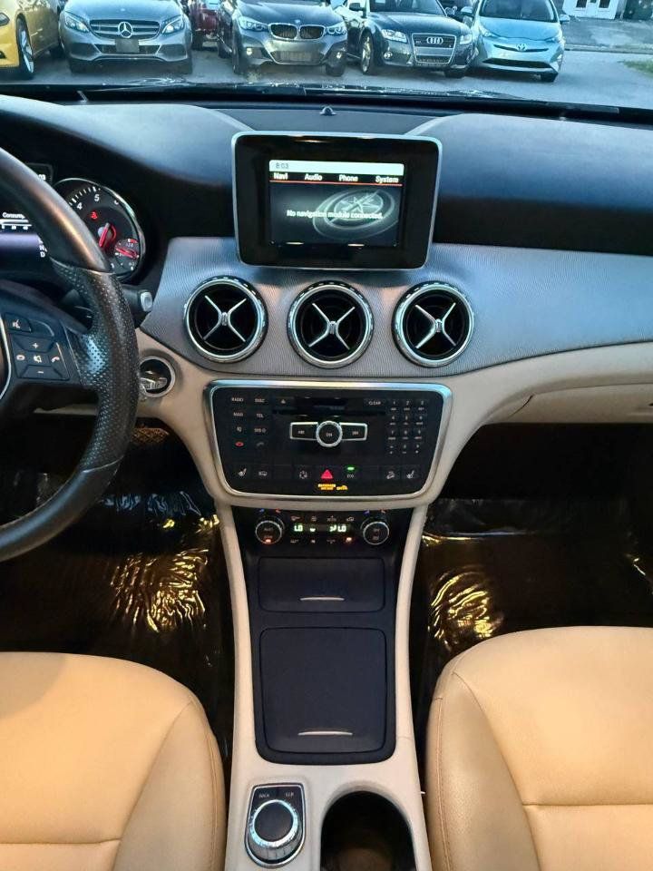Used 2015 Mercedes-Benz GLA 250 4MATIC w/ Premium Package image 40