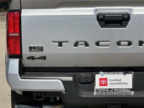 Certified 2025 Toyota Tacoma SR5 image 5