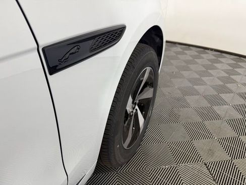 Certified 2025 Jaguar F-PACE R-Dynamic S image 40