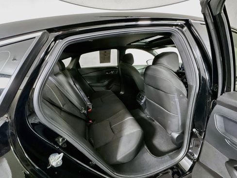 Used 2025 Honda Accord Sport image 29