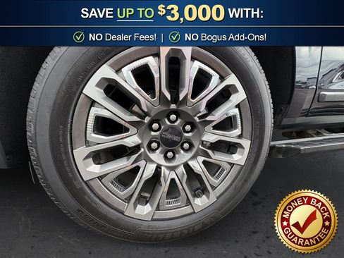 Used 2023 GMC Yukon Denali Ultimate AWD/4WD image 10