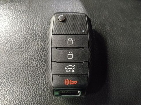Used 2017 Kia Forte LX FWD image 32
