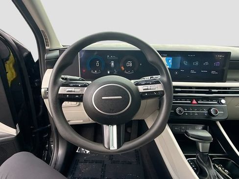 Certified 2026 Hyundai Tucson SE FWD image 11
